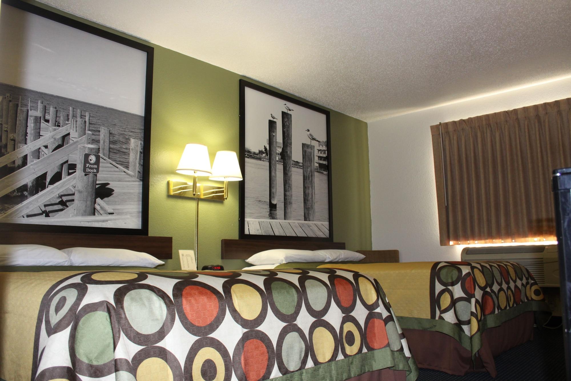Super 8 By Wyndham Newport News/Jefferson Ave. Hotel Екстериор снимка