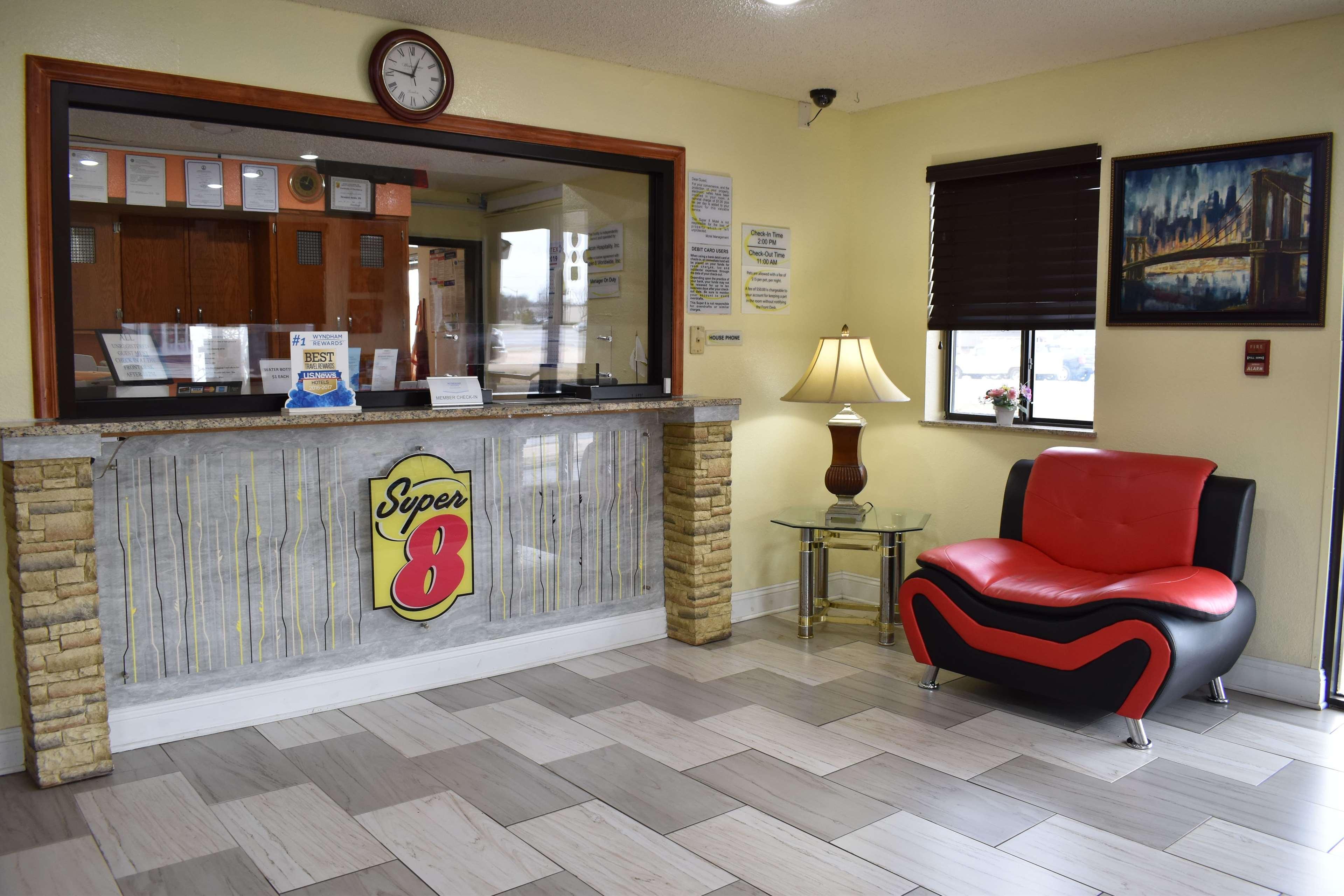 Super 8 By Wyndham Newport News/Jefferson Ave. Hotel Екстериор снимка