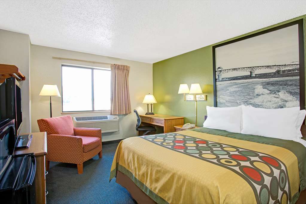 Super 8 By Wyndham Newport News/Jefferson Ave. Hotel Стая снимка