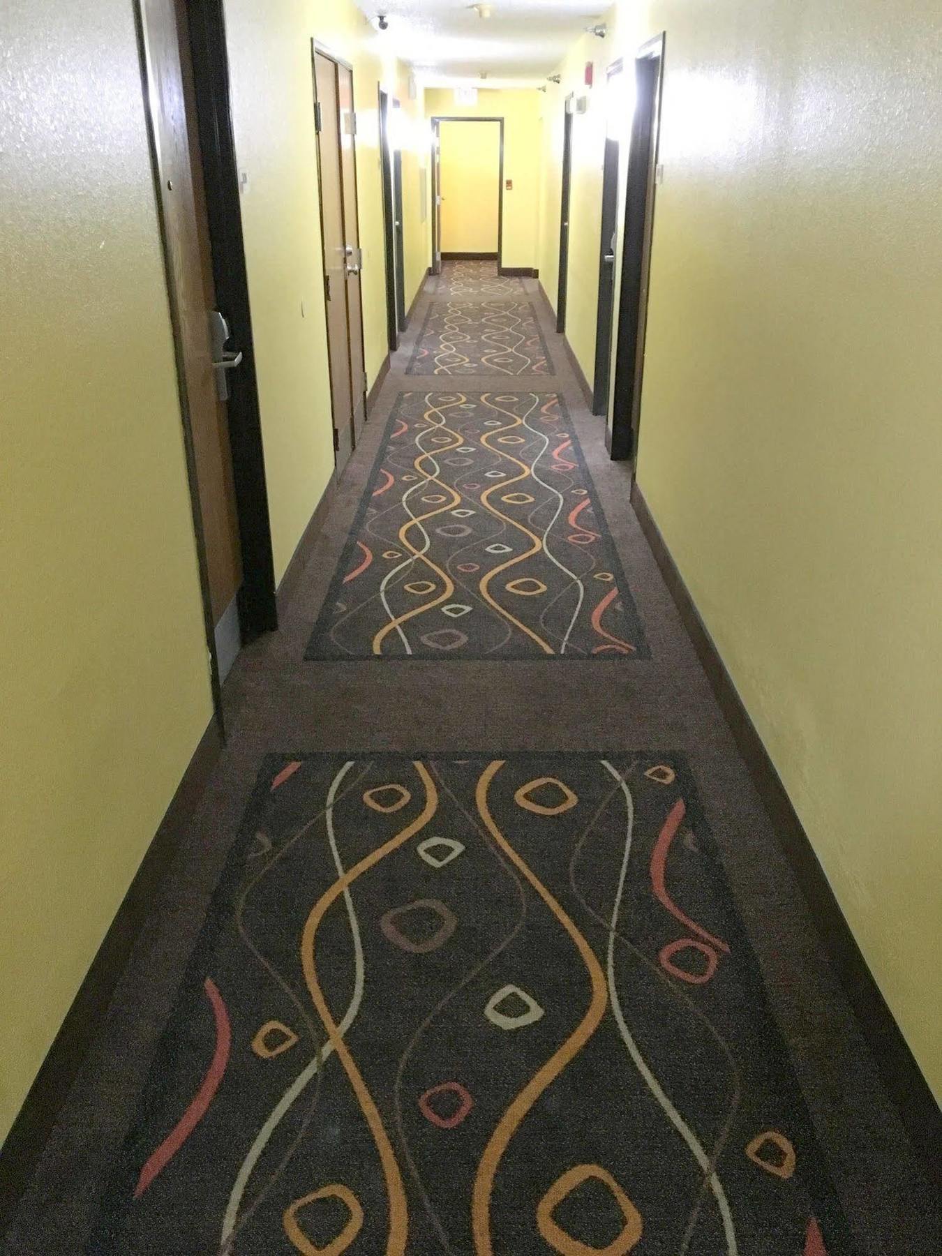 Super 8 By Wyndham Newport News/Jefferson Ave. Hotel Екстериор снимка